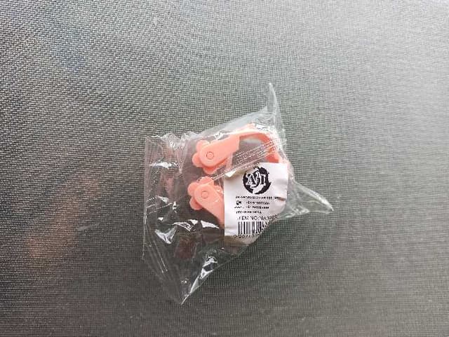 Colgador de escobas _ colores
