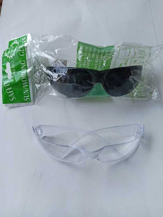 Lentes de protección transparente y negro