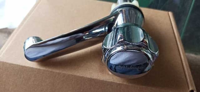 Grifo para lavatorio valensa