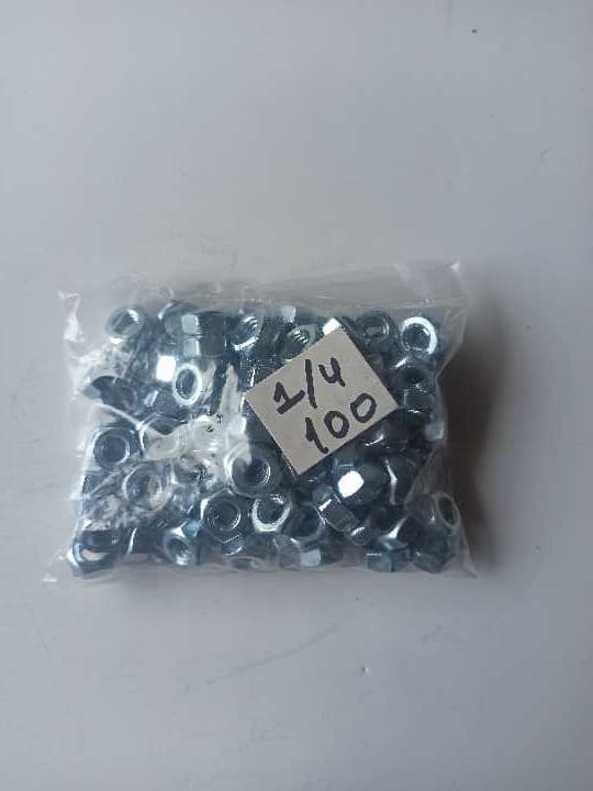 Tuerca hexagonal de 1/4"